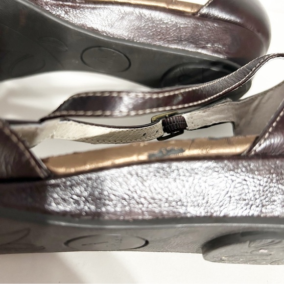 Clarks Artisan Collection Leather Strappy T-Strap Open Toe Sandals Back Heel 🟤 - Picture 10 of 13